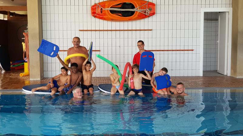 Schwimmkurs Tagesgruppe bei DLRG Ortsgruppe Spöck e. V.