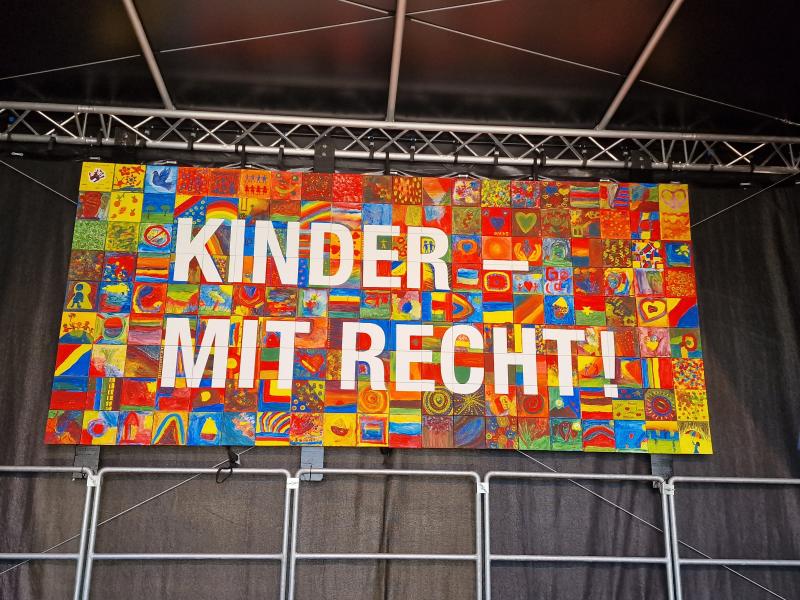 Weltkindertag Fest zum Thema Kinderrechte IKEA Marktplatz Karlsruhe