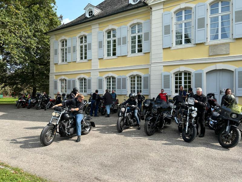 Besuch U.B.A.K.A. in Schloss Stutensee